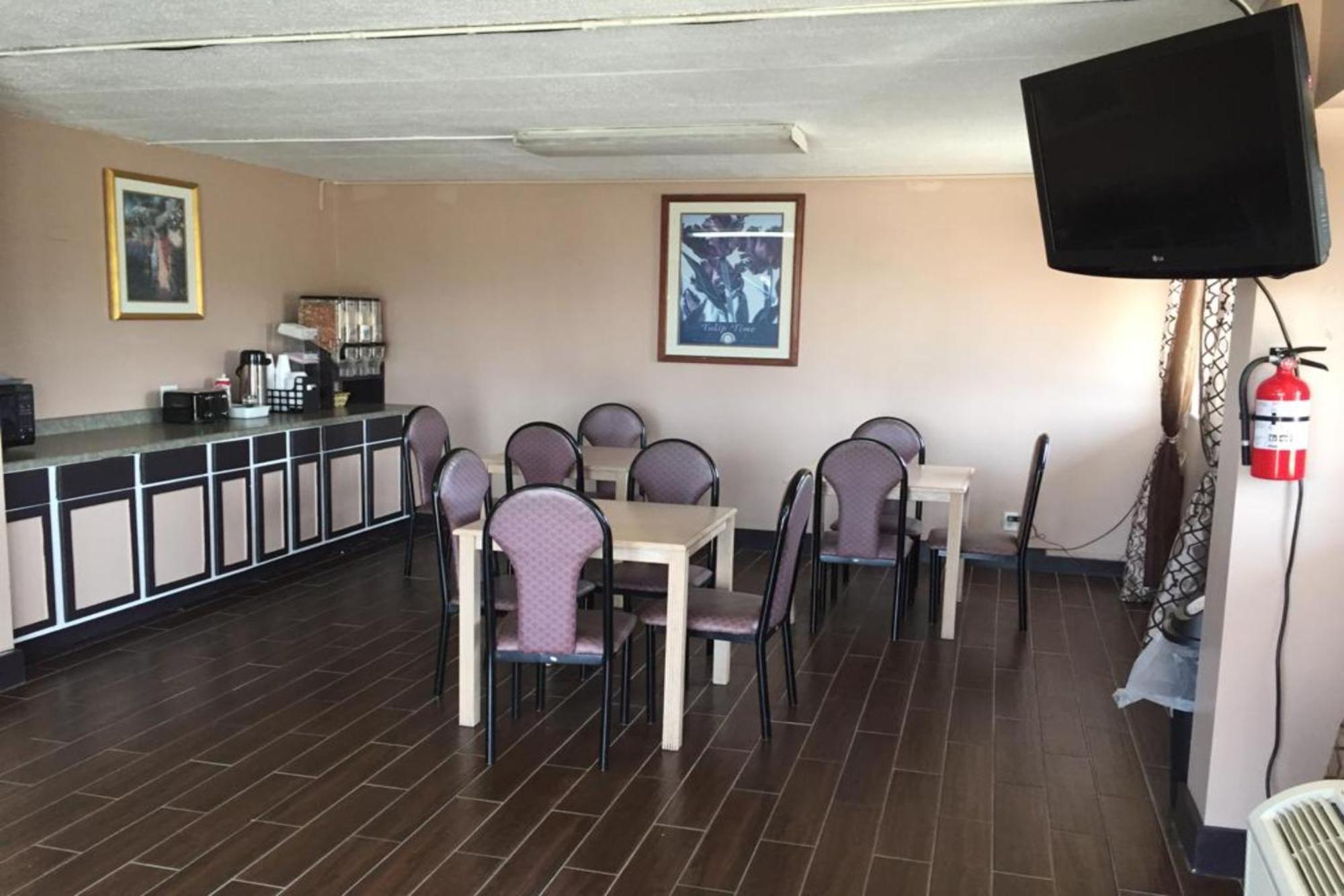 Economy Inn Of Holland Kültér fotó