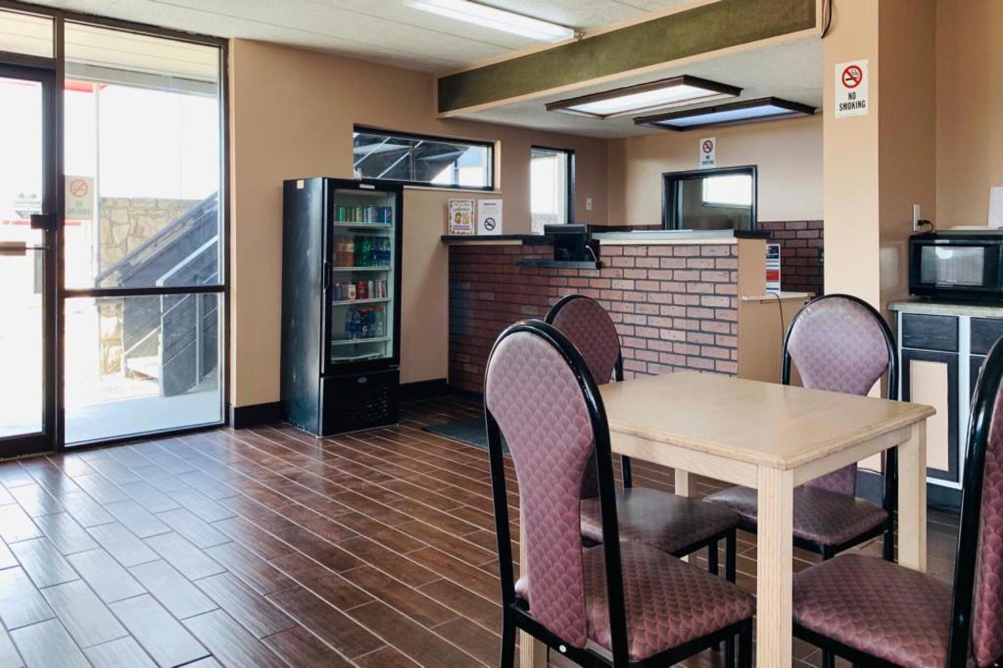 Economy Inn Of Holland Kültér fotó